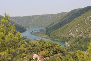 Vista dall'alto del fiume all'interno del Parco di Krka