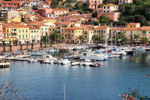 Porto Azzurro - L'isola d'Elba - Viaggi tra le Righe - Blog di Antonio Rotundo