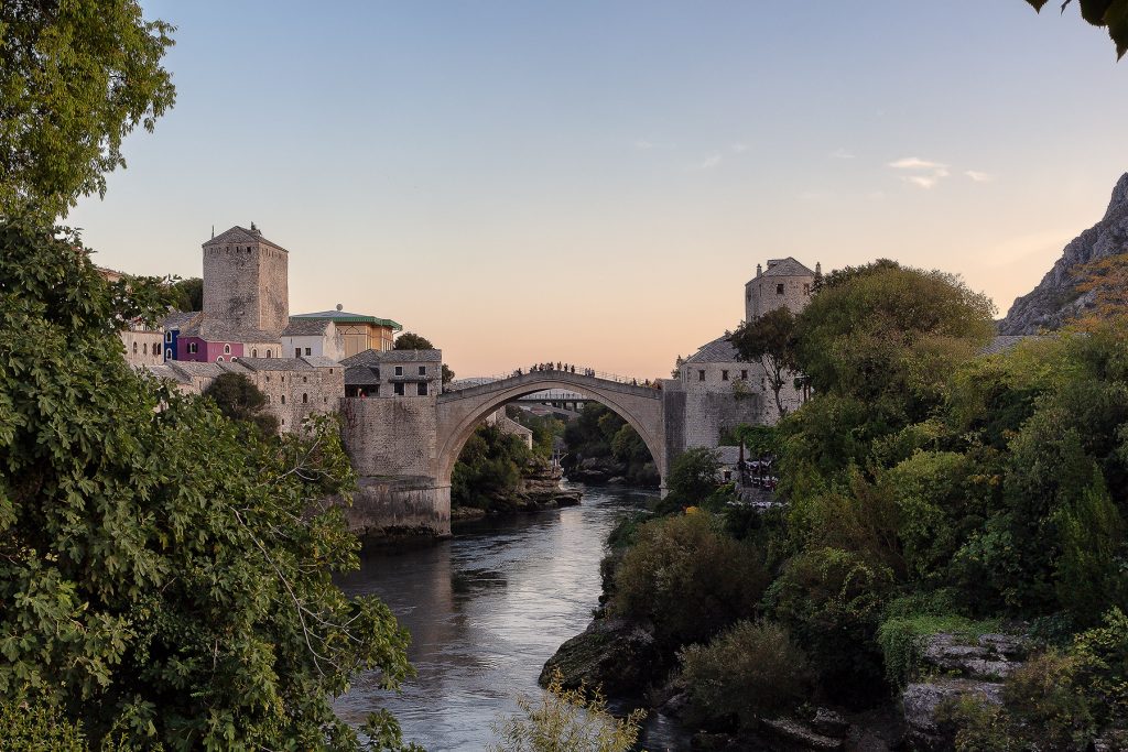 tramonto sul ponte Stari Most di Mostar